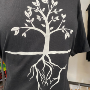 CAMISETA ILUSTRACIÓN ÁRBOL FRENTE